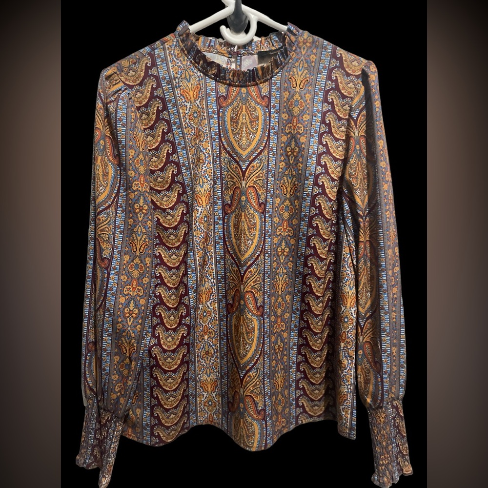 Renuar multi-colored top in Med.